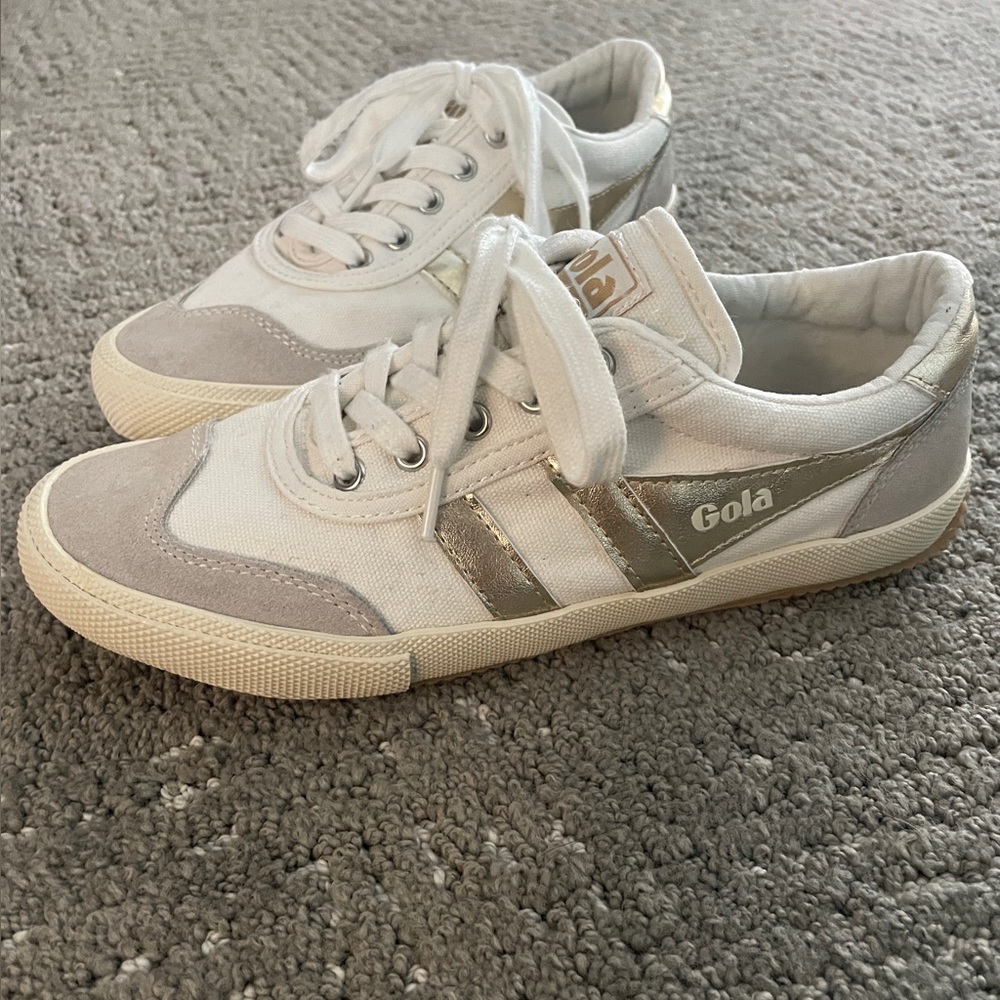Gola sneakers; size 7